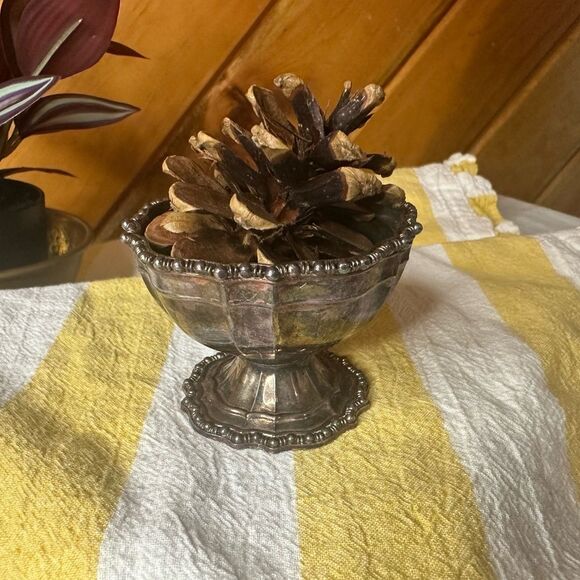 Avon Silverplate Miniature Pedestal Bowl - Picture 3 of 5